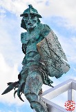 Статуя Гладиатора у стадиона Спартак